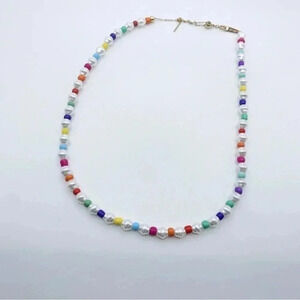 Colorful pearl beaded necklace